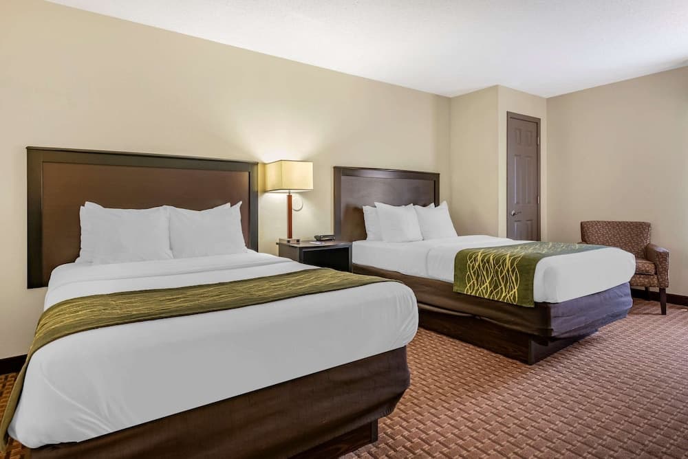 Comfort Inn & Suites Warsaw near US-30 gallery photo in Warsaw, IN — image 6