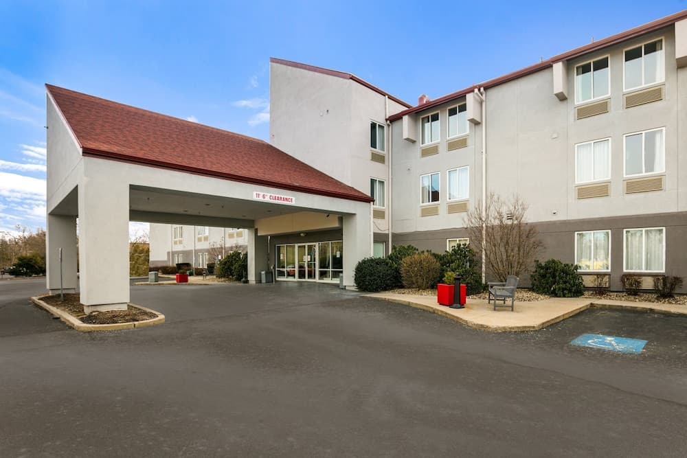Red Roof Inn PLUS+ Boston - Logan featured exterior or lobby in Saugus — similar hotel