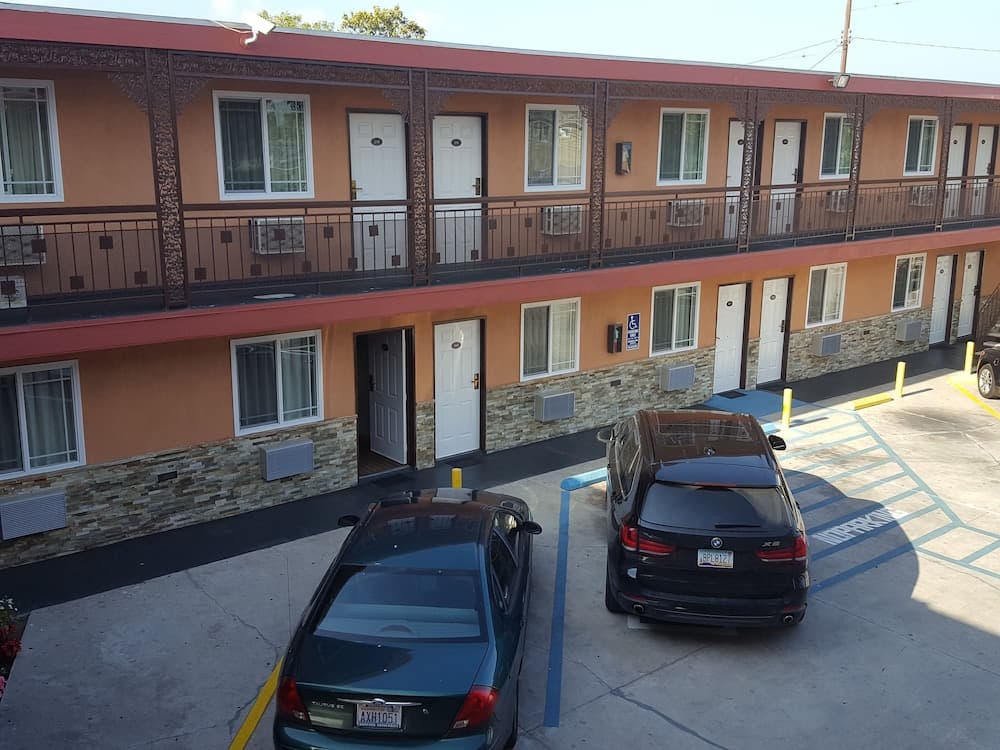 Travel Inn Motel featured exterior or lobby in Los Angeles, CA — similar hotel