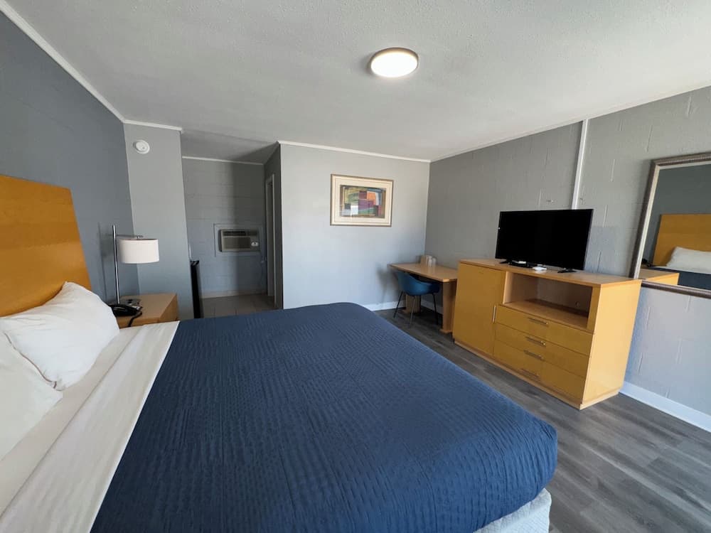 Budget Inn Port Lavaca property views in Port Lavaca, TX — gallery photo 3