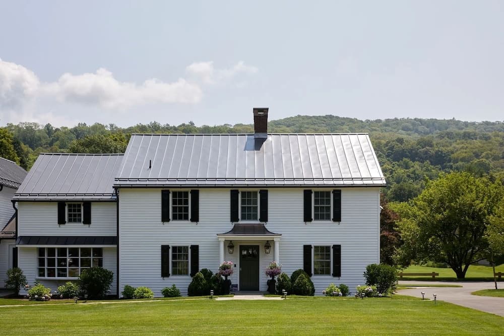 The Kent Collection - The Firefly Inn gallery photo in Kent — image 19