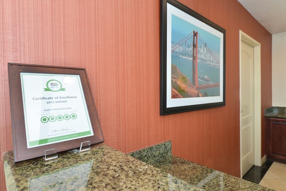 Super 8 by Wyndham Vallejo/Napa Valley interior in Vallejo, CA — gallery photo 2