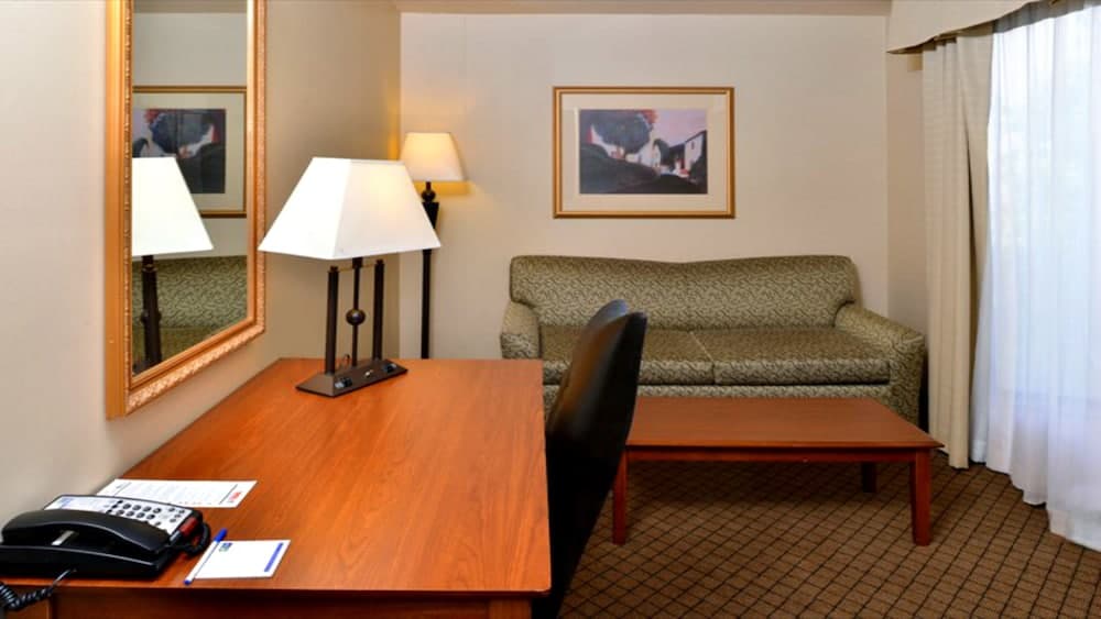 Holiday Inn Express Hotel & Suites Lincoln by IHG gallery photo in Lincoln, CA — image 17
