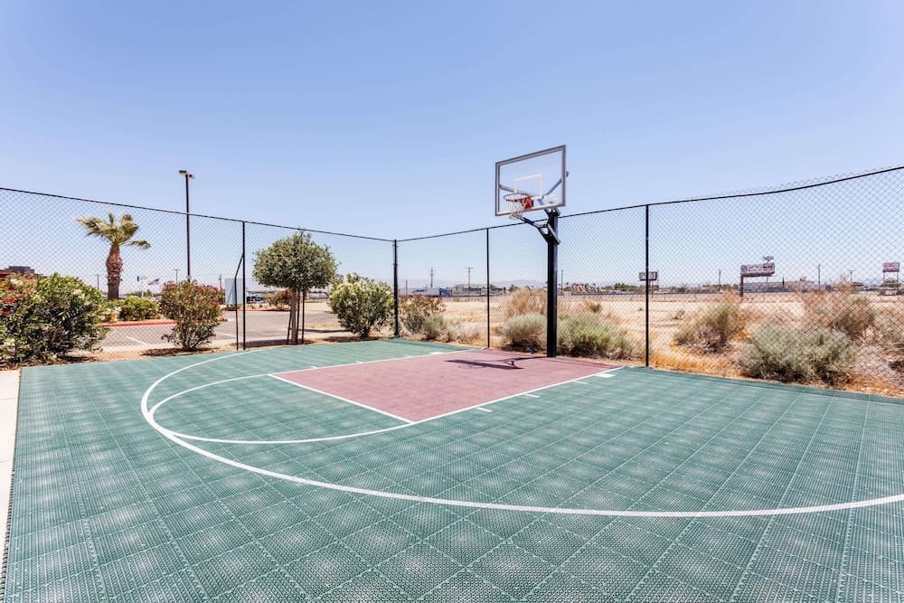 Hawthorn Suites by Wyndham Victorville gallery photo in Victorville, CA — image 16