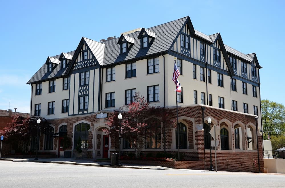 Samuel Elbert Hotel featured exterior or lobby in Elberton, GA — similar hotel