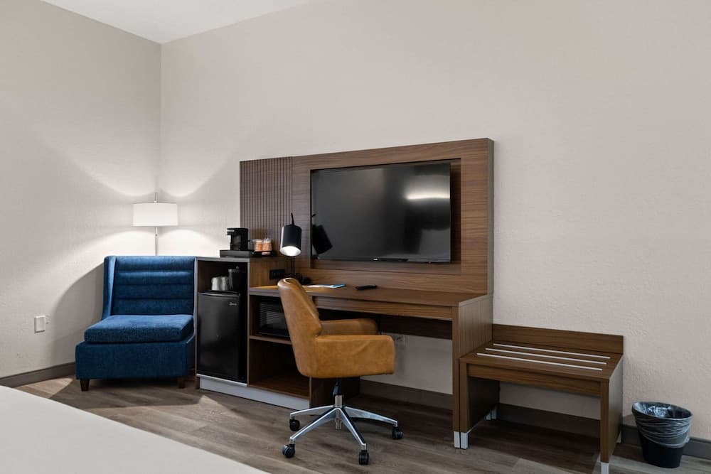 Clarion Pointe Lakeland I-4 gallery photo in Lakeland, FL — image 9