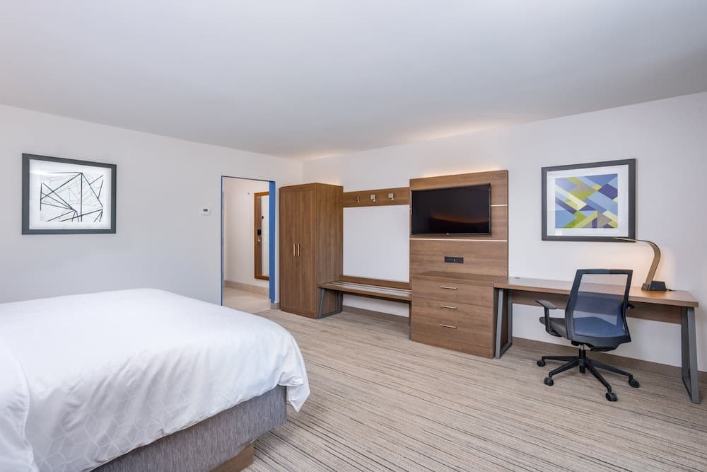 Holiday Inn Express & Suites Elkhart North by IHG gallery photo in Elkhart, IN — image 4