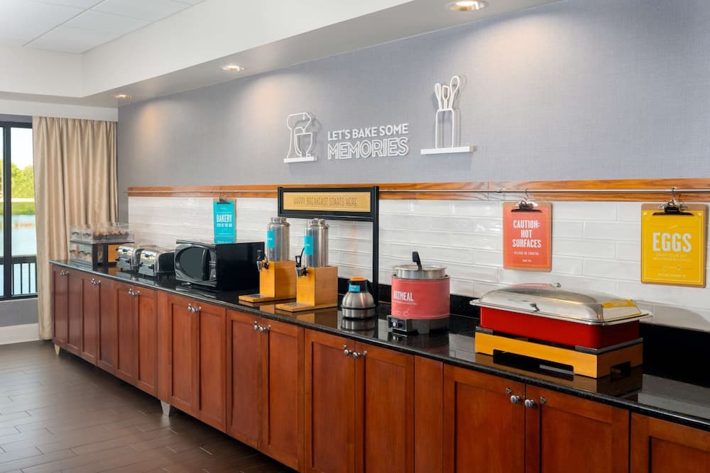 Hampton Inn Bonita Springs/Naples-North gallery photo in Bonita Springs, FL — image 28