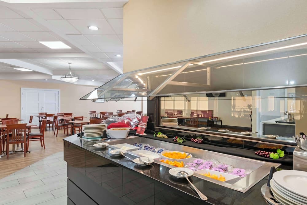 Best Western Plus Kansas City Sports Complex Hotel gallery photo in Kansas City, MO — image 41