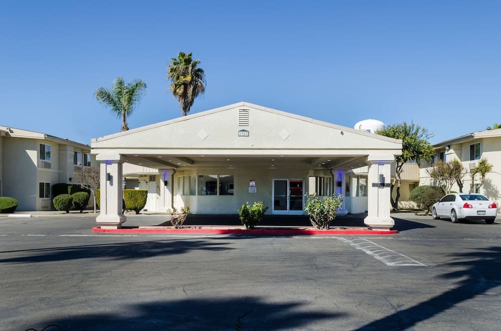 Ramada by Wyndham Merced — hotel in Merced, California