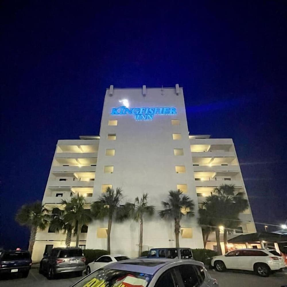 Kingfisher Inn featured exterior or lobby in Murrells Inlet, SC — similar hotel