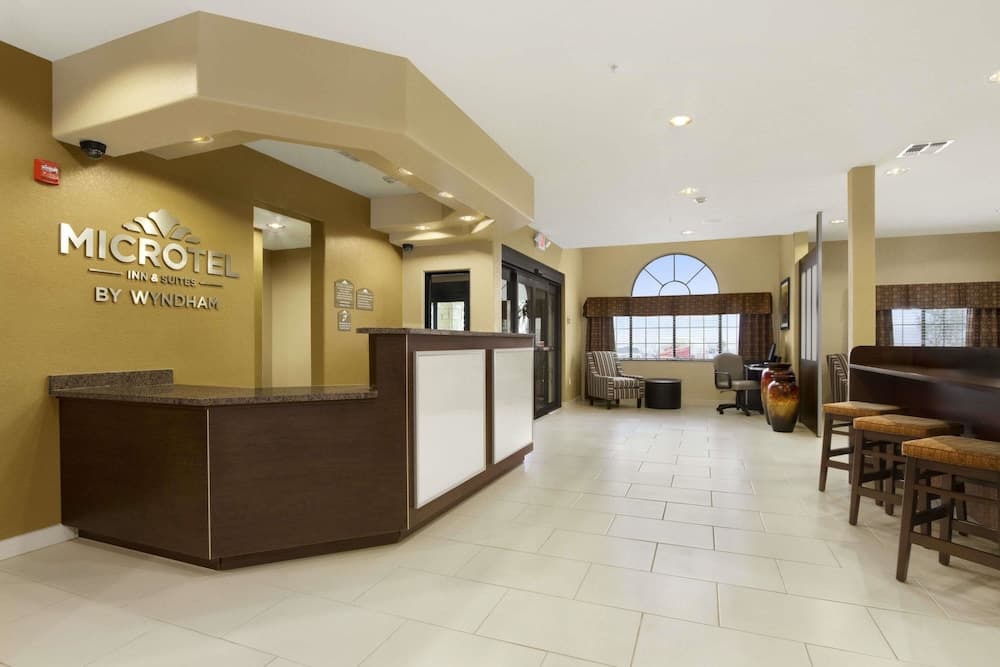 Microtel Inn & Suites by Wyndham Round Rock interior in Round Rock, TX — gallery photo 2