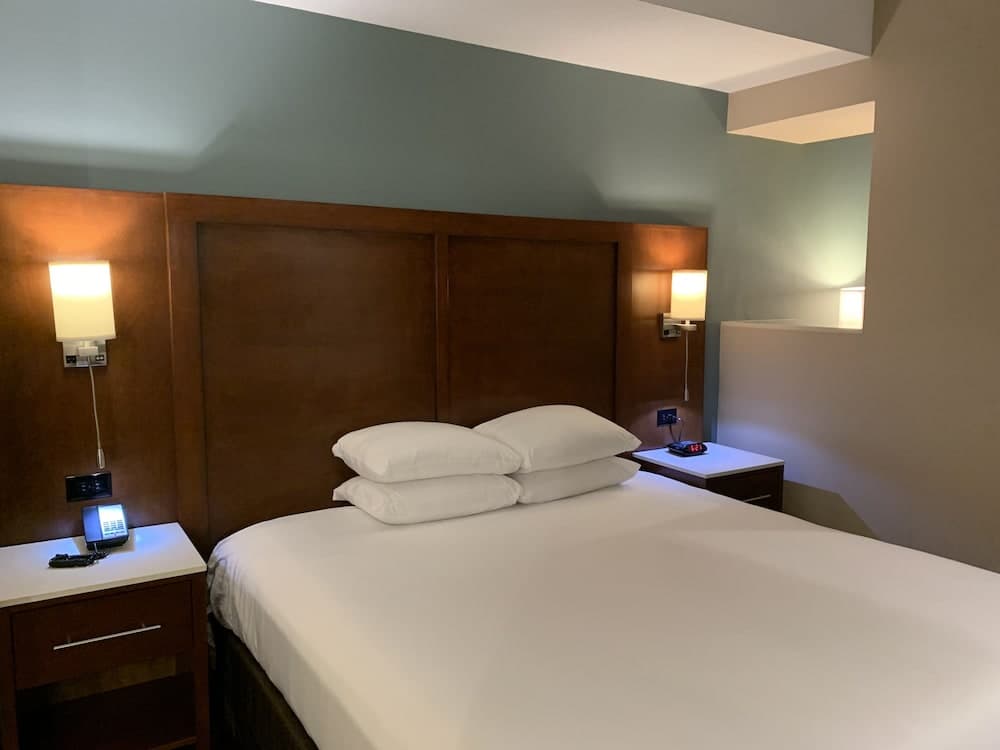 MainStay Suites John Wayne Airport by Choice Hotels gallery photo in Santa Ana, CA — image 94