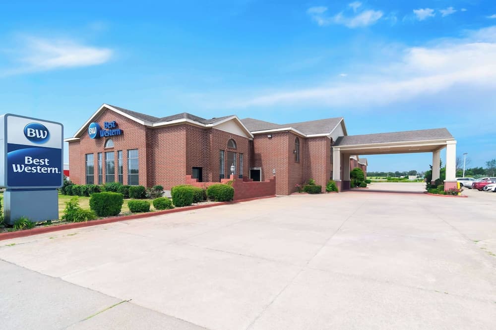 Best Western Stateline Lodge featured exterior or lobby in Watts, OK — similar hotel