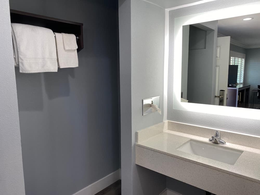 Regency Motel of Brea interior in Brea, CA — gallery photo 2