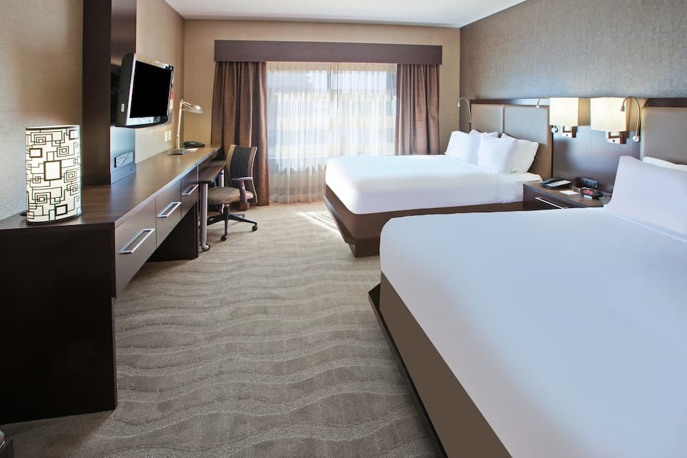 Holiday Inn Express and Suites Columbus Edinburgh by IHG gallery photo in Edinburgh, IN — image 23