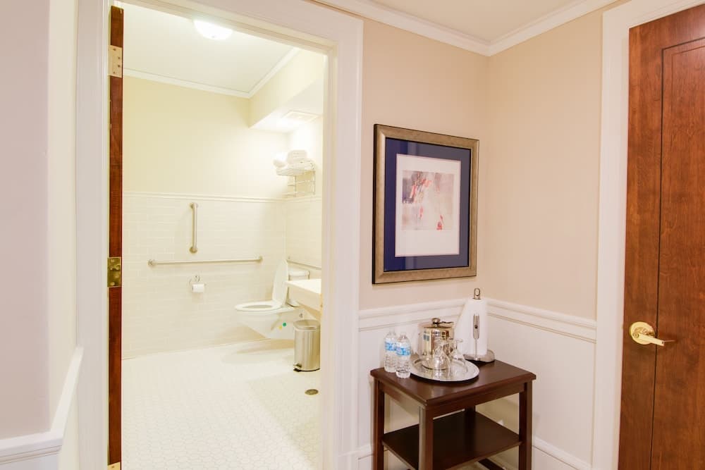 Hotel 340 gallery photo in St. Paul, MN — image 14