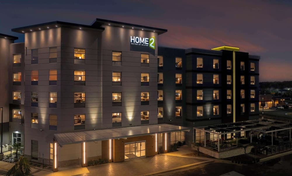 Home2 Suites By Hilton Lumberton — hotel in Lumberton, North Carolina