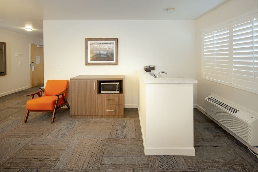 Inn At Moss Landing Point gallery photo in Moss Landing, CA — image 50