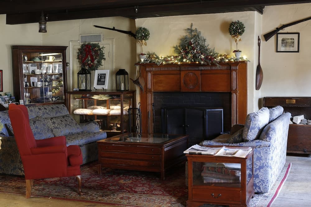Delamater Inn interior in Rhinebeck — gallery photo 2
