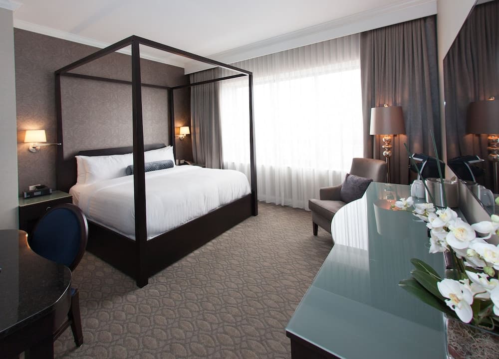 La Banque Hotel gallery photo in Homewood, IL — image 36
