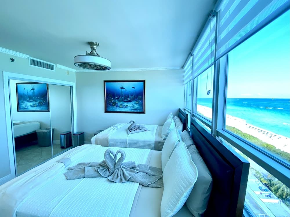 Direct ocean front condo Miami Beach interior in Miami Beach, FL — gallery photo 2