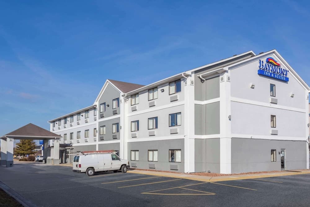 Baymont by Wyndham Anderson featured exterior or lobby in Anderson, IN — similar hotel
