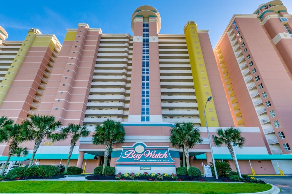 Bay Watch Resort - by Vacasa exterior or lobby in Myrtle Beach, SC — main listing photo