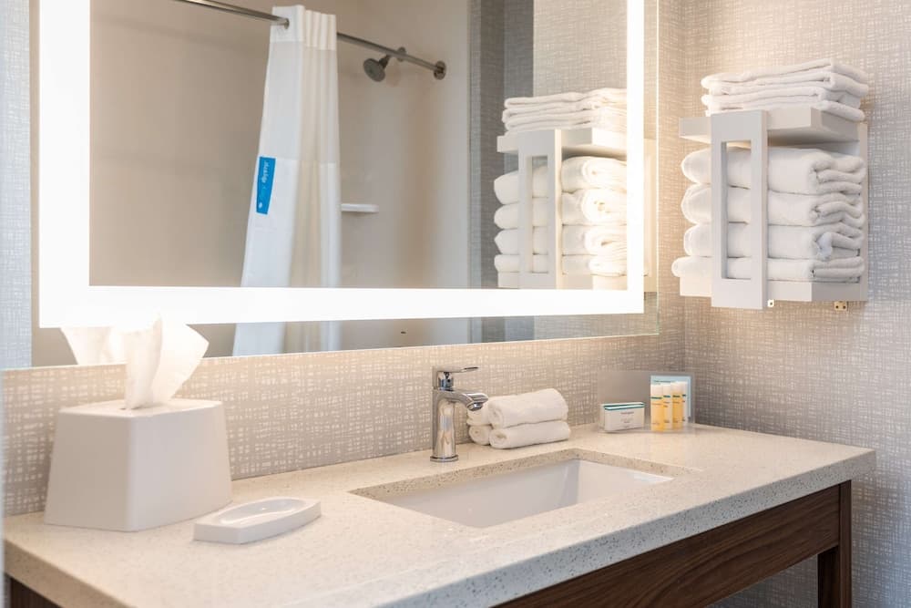 Hampton Inn & Suites Houston Sugar Land gallery photo in Sugar Land, TX — image 25