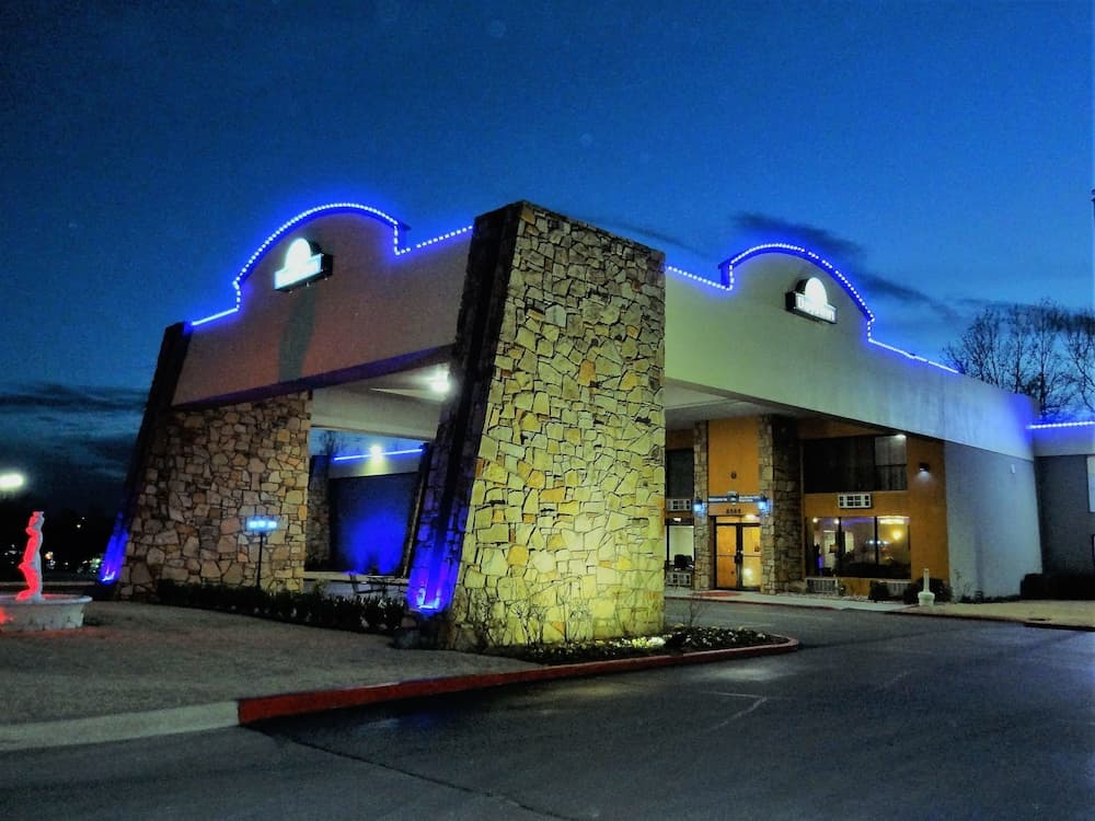 Days Inn by Wyndham Southern Hills/ORU featured exterior or lobby in Tulsa, OK — similar hotel