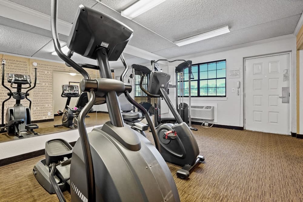 La Quinta Inn by Wyndham Costa Mesa / Newport Beach gallery photo in Costa Mesa, CA — image 7