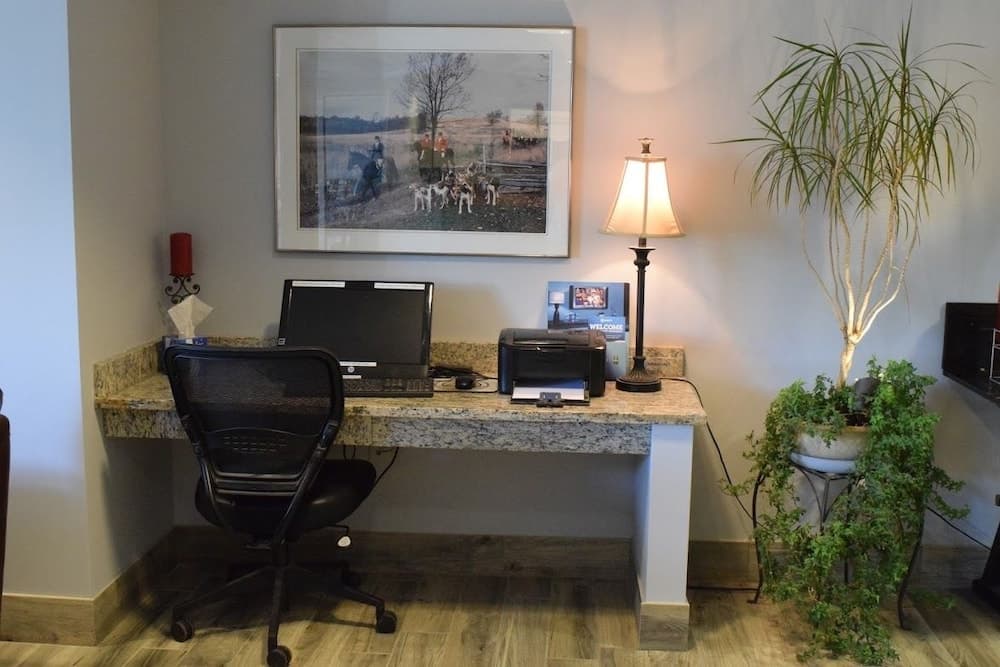 Inn at the Finger Lakes property views in Auburn, NY — gallery photo 3