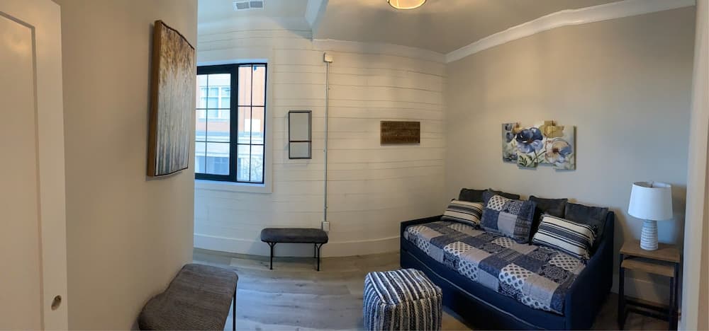 The Historic Central Hotel, a New Hotel Collection Property property views in Sevierville, TN — gallery photo 3