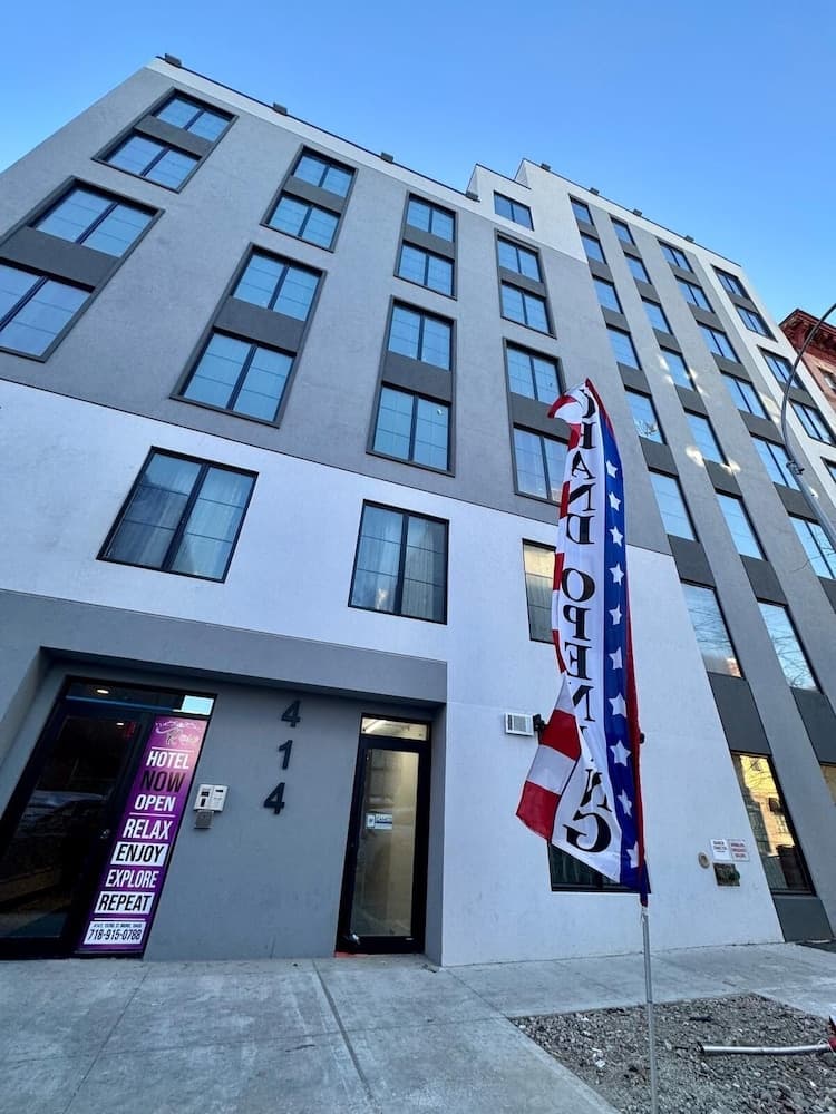 ROSE HOTEL BRONX featured exterior or lobby in Bronx, NY — similar hotel