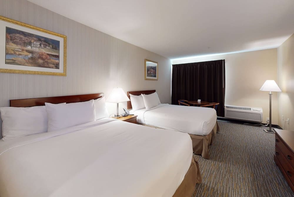 Ramada by Wyndham Strasburg/Shenandoah Valley gallery photo in Strasburg, VA — image 16