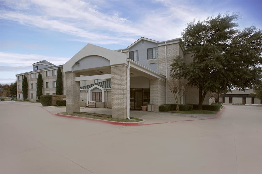 Americas Best Value Inn Addison Dallas — hotel in Addison, Texas