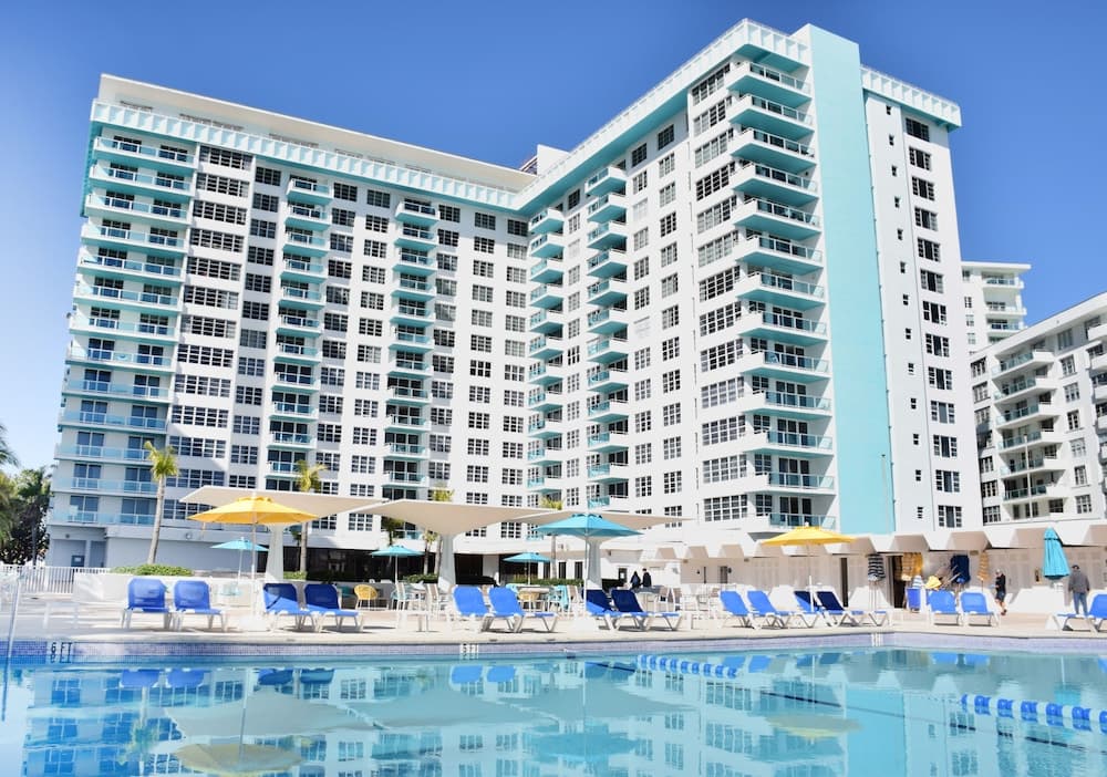 Seacoast Suites on Miami Beach featured exterior or lobby in Miami Beach, FL — similar hotel