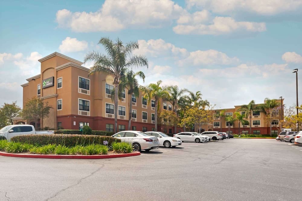 Extended Stay America Suites Los Angeles Torrance Harborgate gallery photo in Torrance, CA — image 27