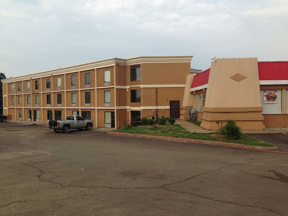 Executive Inn — hotel in Mount Pleasant, Texas