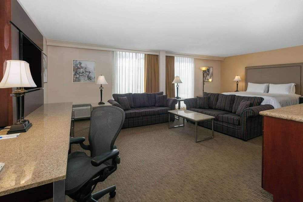 Wyndham Riverfront Hotel gallery photo in Little Rock, AR — image 38