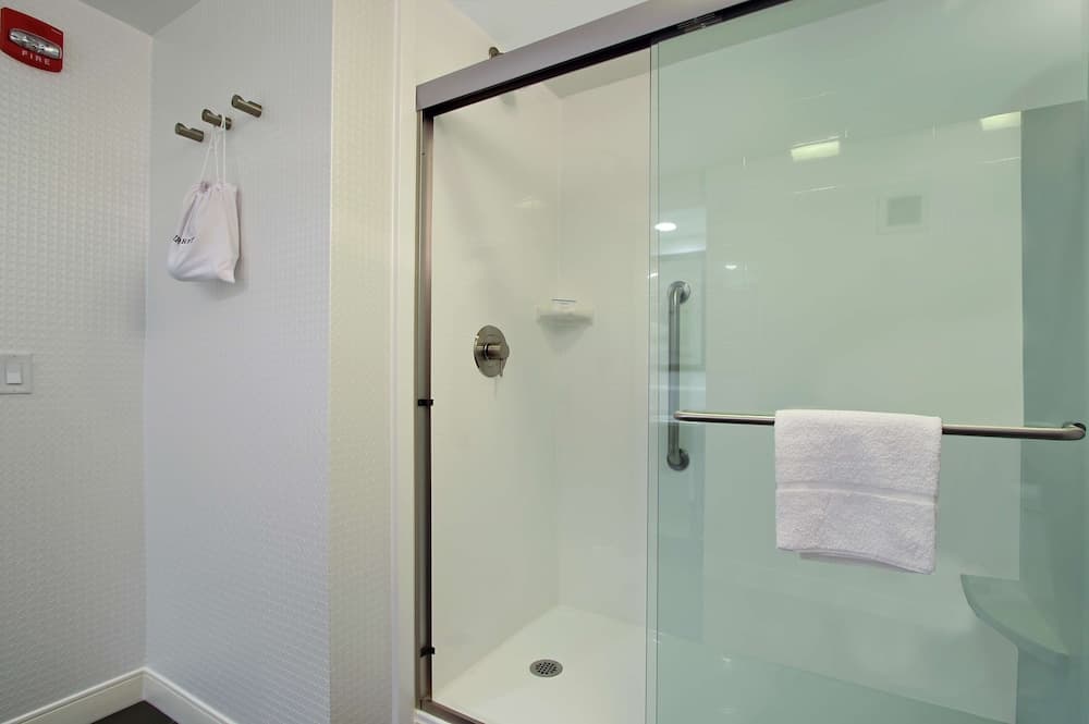 Hampton Inn Hagerstown-I-81 gallery photo in Hagerstown, MD — image 20