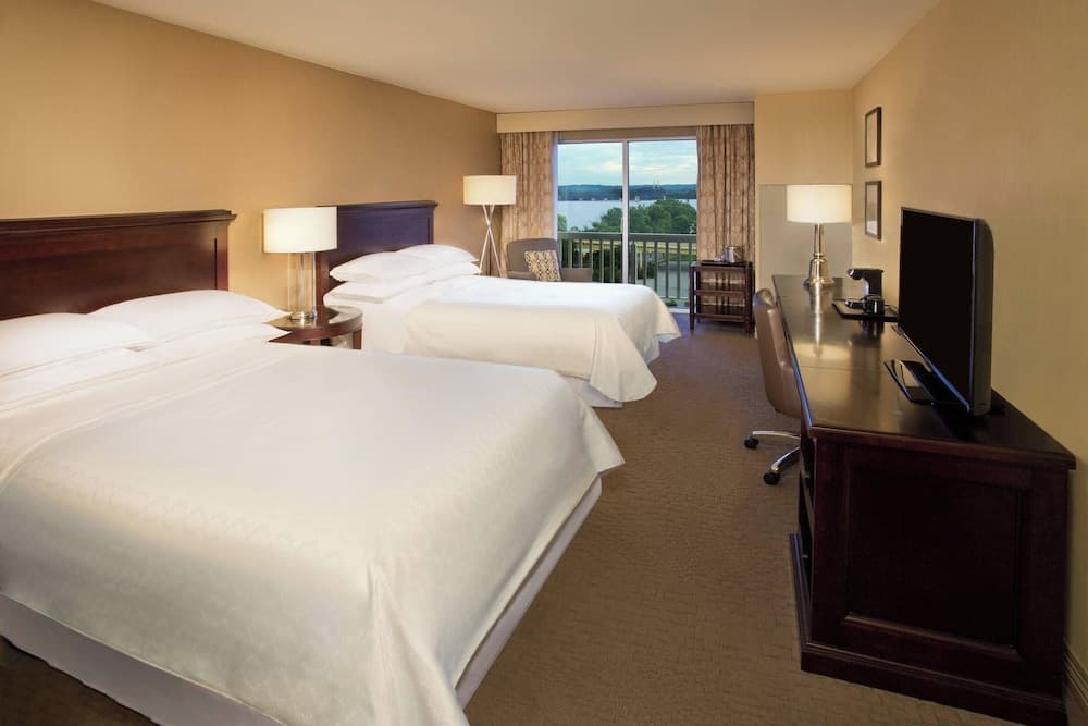 Sheraton Louisville Riverside by Marriott featured exterior or lobby in Jeffersonville, IN — similar hotel