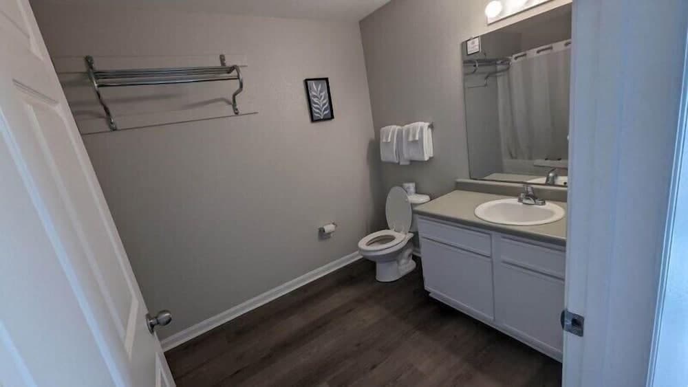 The Moorings Hotel and Marina interior in Carrabelle, FL — gallery photo 2