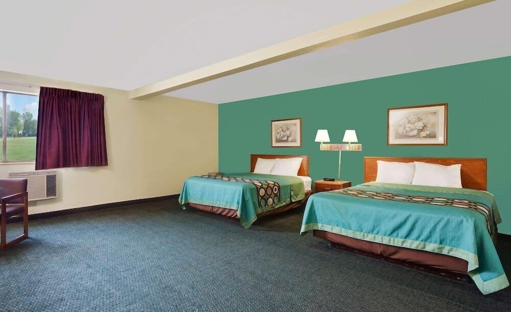 Super Inn property views in Carlisle, PA — gallery photo 3