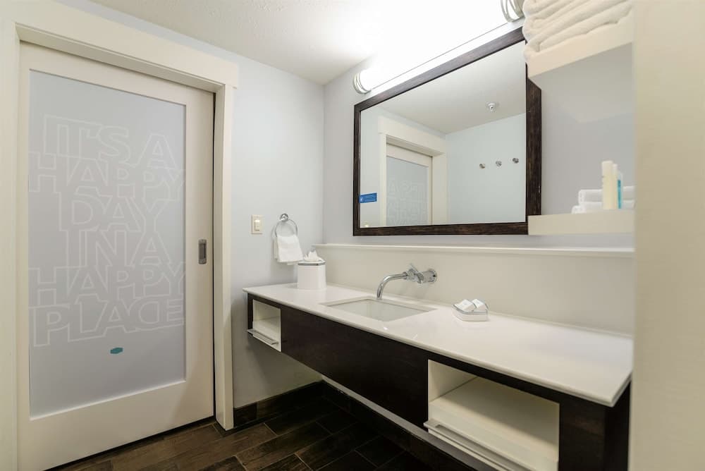 Hampton Inn Brighton gallery photo in Brighton, MI — image 60
