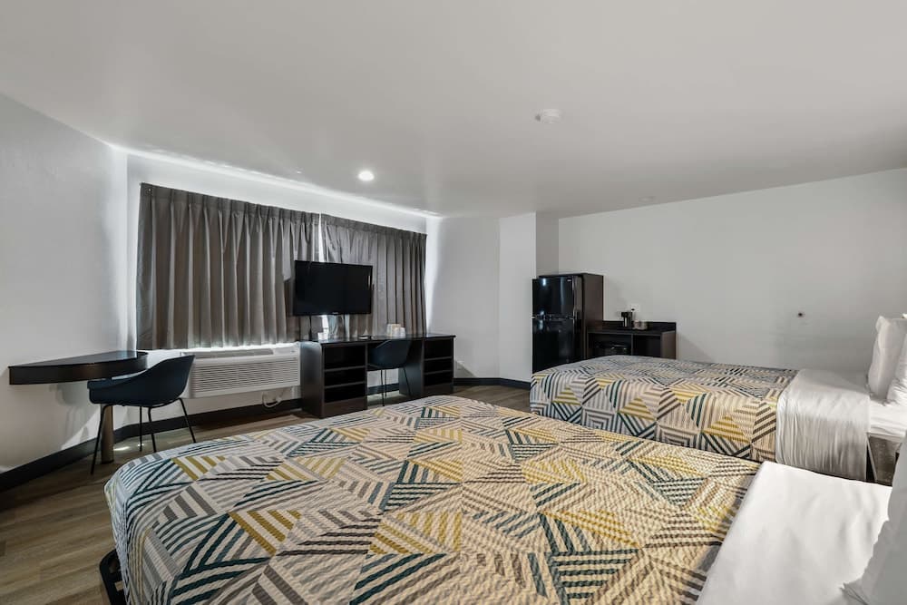 Studio 6 Suites Escondido, CA gallery photo in Escondido, CA — image 17
