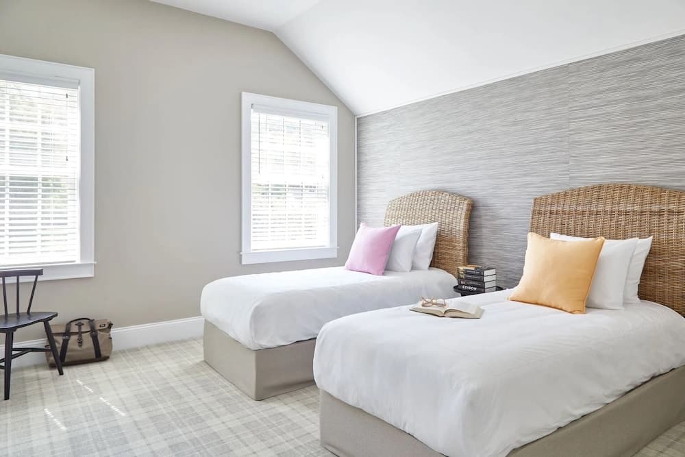 The Kent Collection - The Firefly Inn gallery photo in Kent — image 12