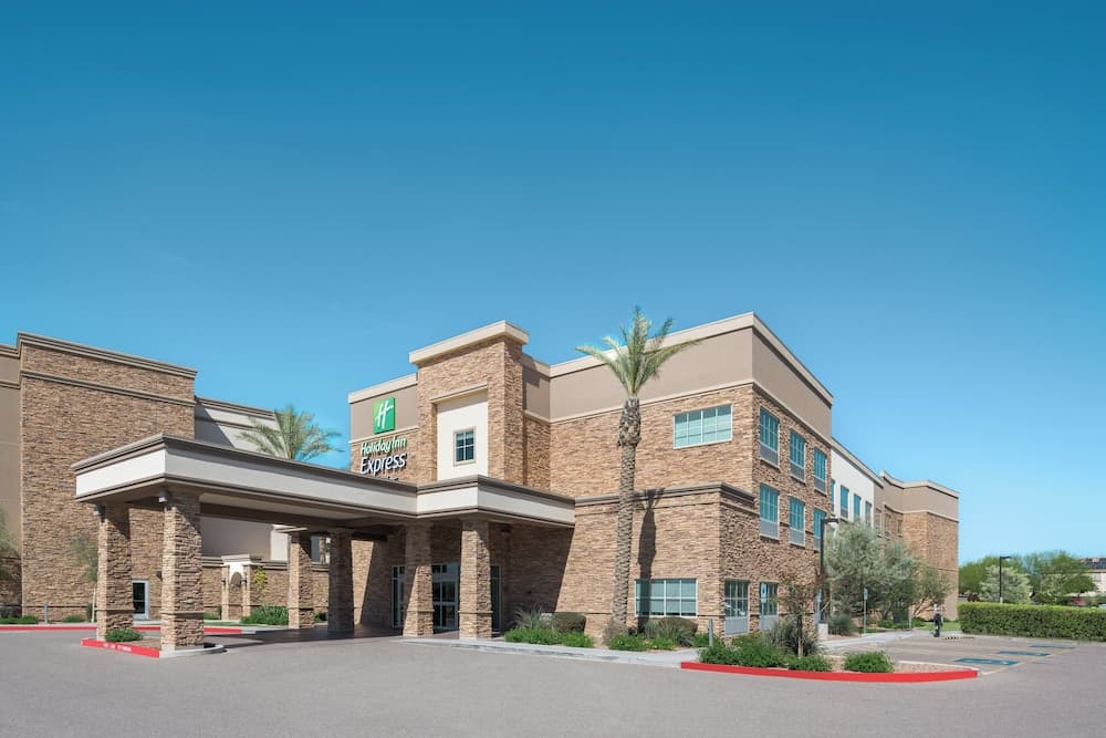 Holiday Inn Express & Suites Phoenix East - Gilbert by IHG gallery photo in Gilbert, AZ — image 43