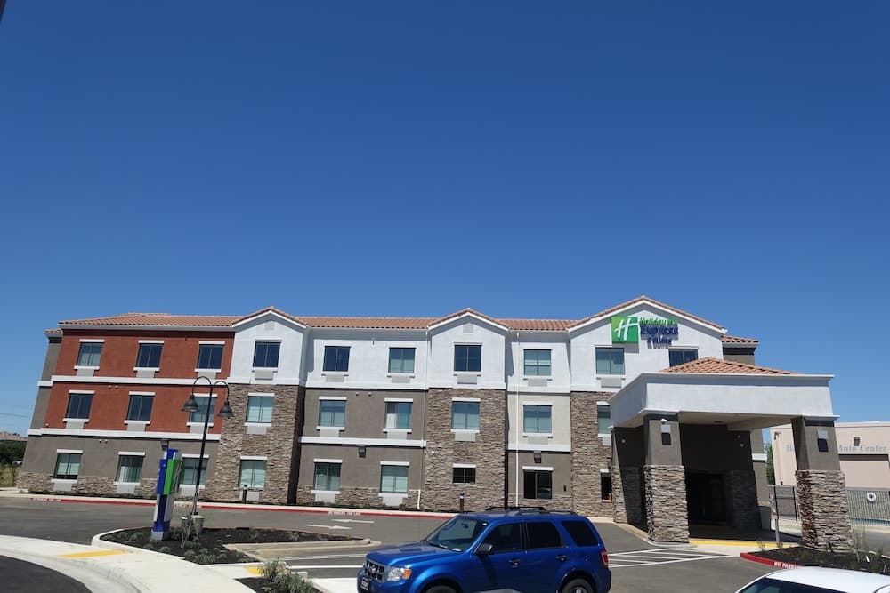Holiday Inn Express & Suites Brentwood by IHG — hotel in Brentwood, California