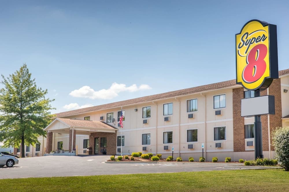 Super 8 by Wyndham Danville featured exterior or lobby in Danville, KY — similar hotel